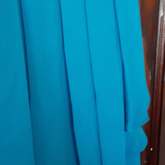 David's Bridal strapless crinkle chiffon dress - Picture 3 of 5